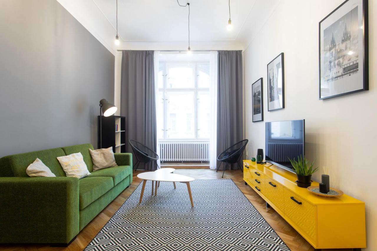 Spacious Apartments Near The River Πράγα Εξωτερικό φωτογραφία