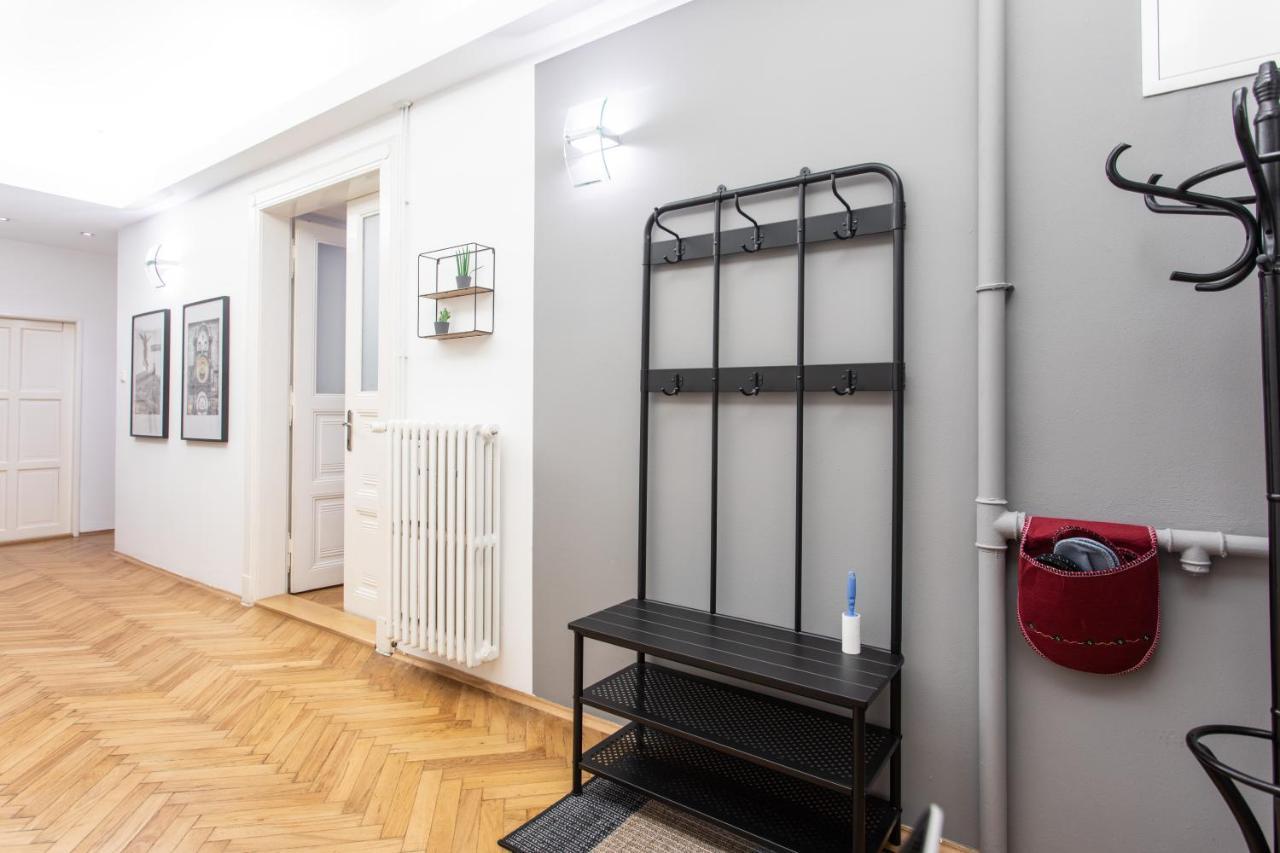 Spacious Apartments Near The River Πράγα Εξωτερικό φωτογραφία